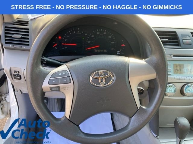 Used 2008 Toyota Camry LE image 18