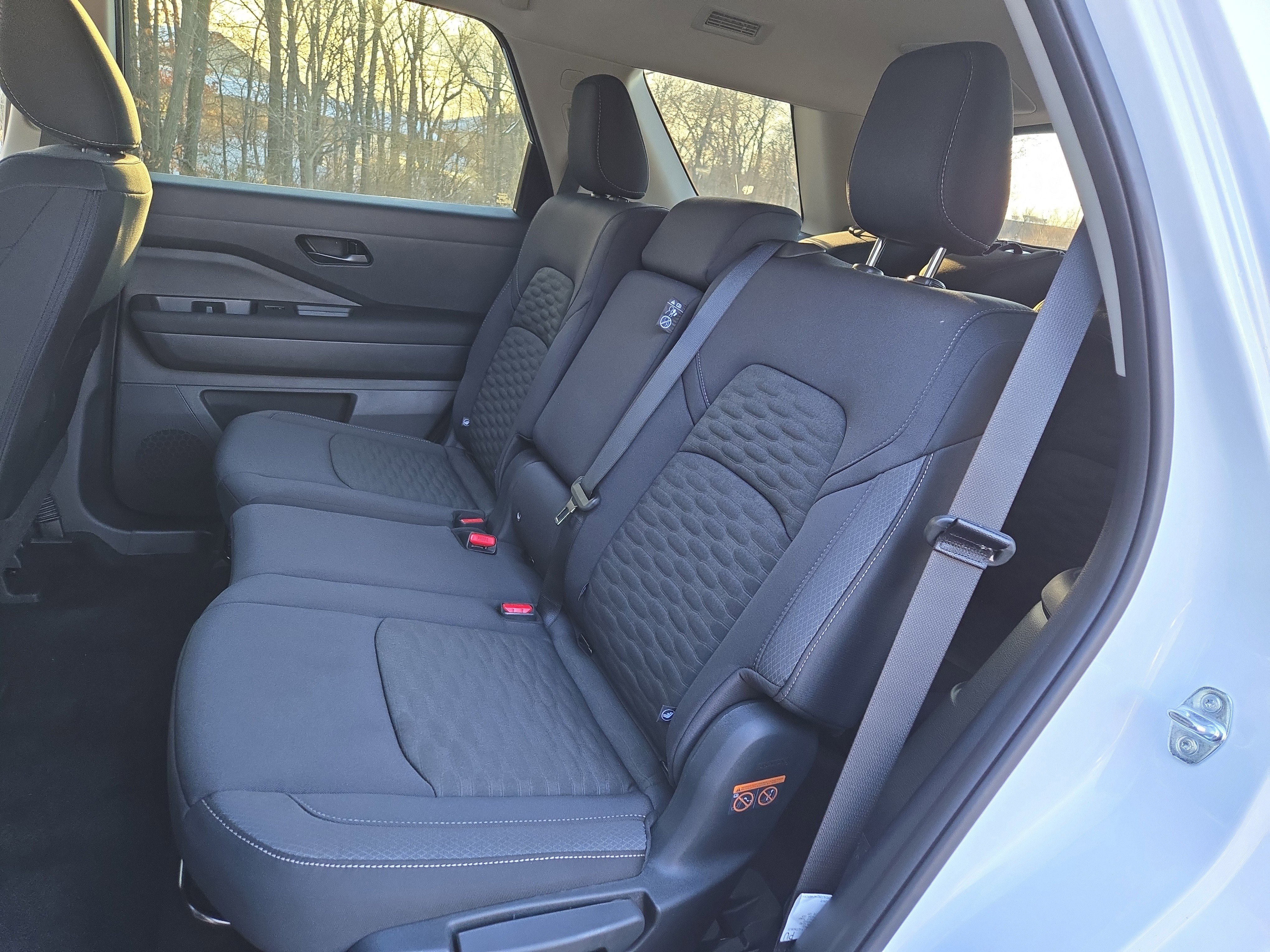 New 2025 Nissan Pathfinder SV image 16