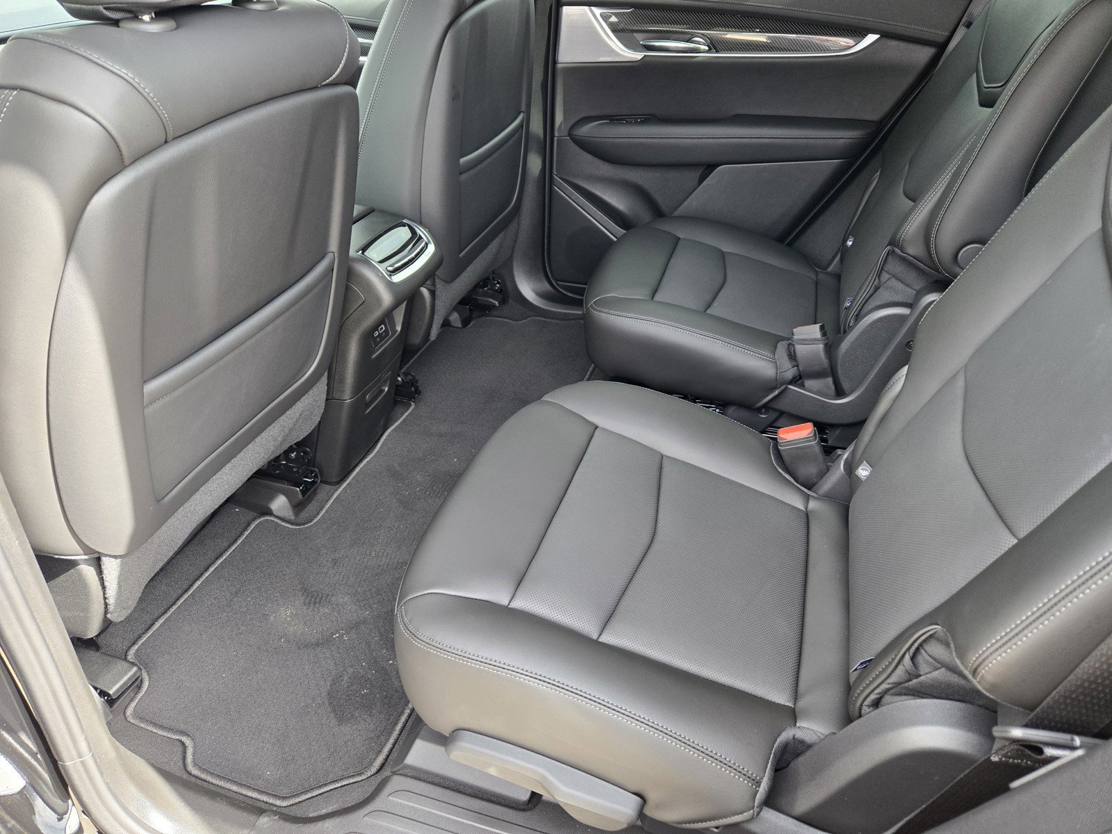 New 2025 Cadillac XT6 Sport w/ Technology Package AWD/4WD image 20
