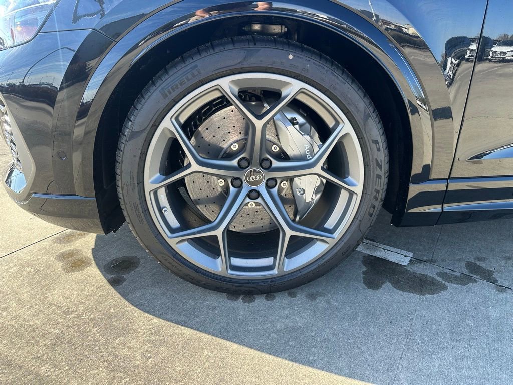 New 2026 Audi RS Q8 performance image 11