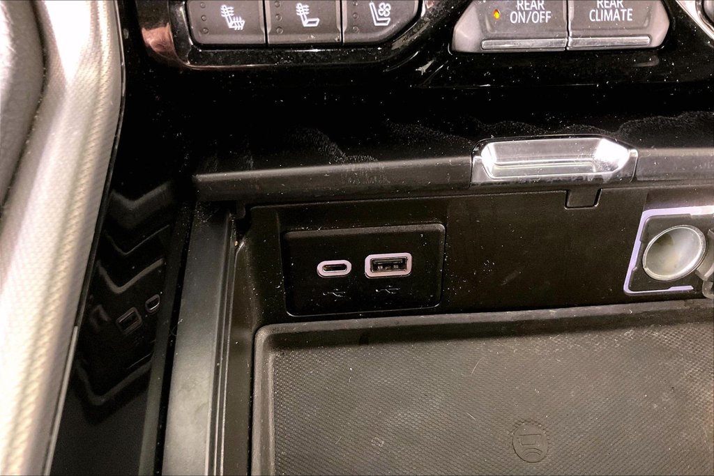 Certified 2022 GMC Yukon Denali RWD image 15