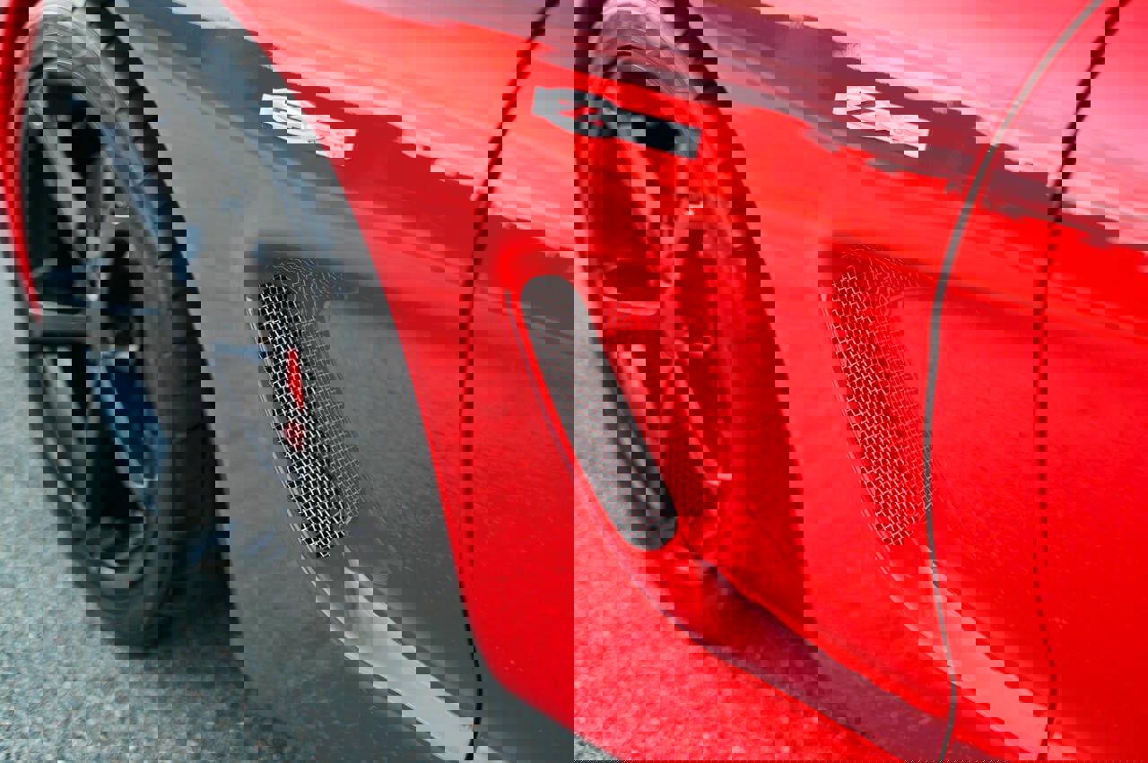 Used 2002 Chevrolet Corvette Z06 w/ Memory Pkg image 13