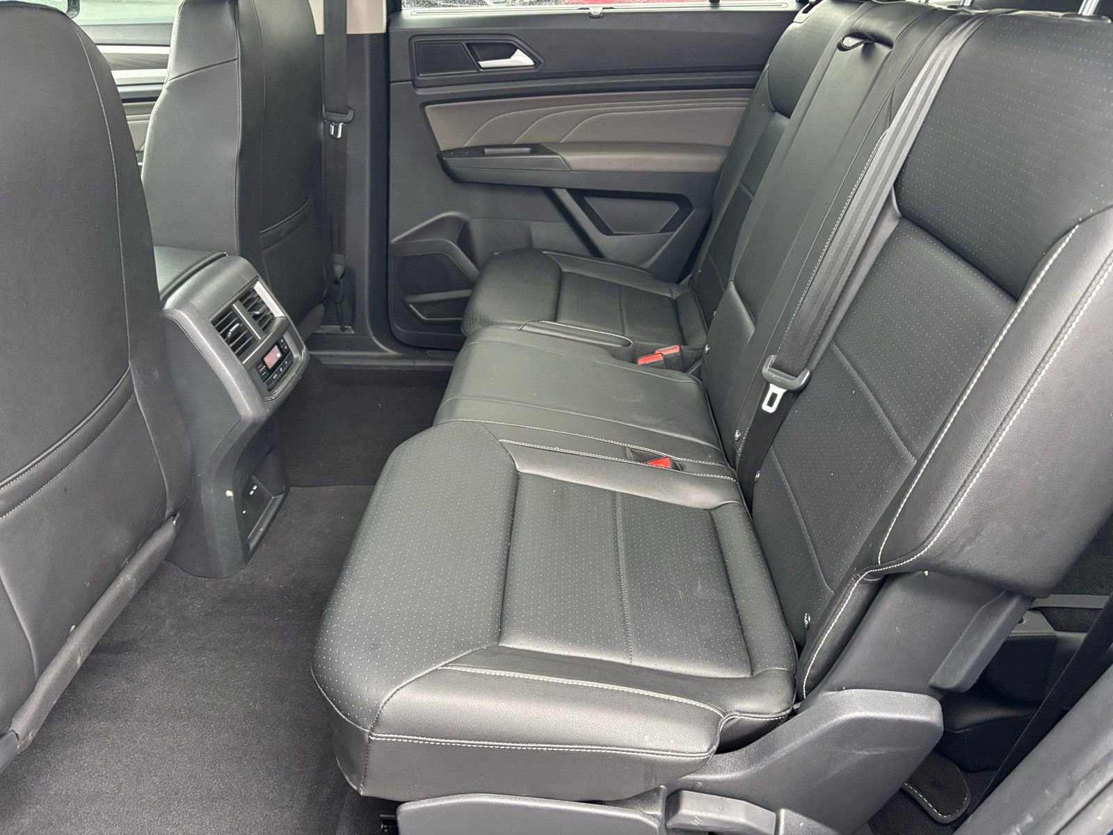 Used 2023 Volkswagen Atlas SE image 19