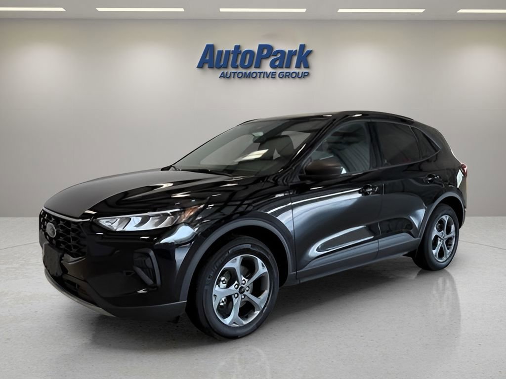 Used 2025 Ford Escape ST-Line w/ Tech Pack #1 AWD/4WD image 3