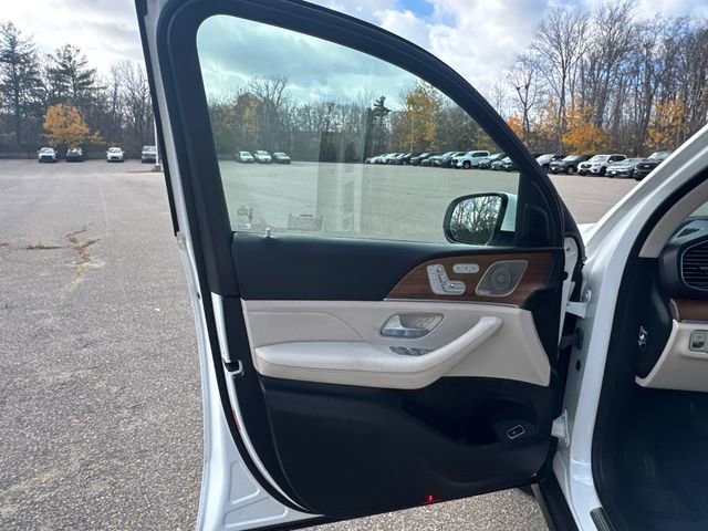 Used 2024 Mercedes-Benz GLE 450 4MATIC image 25