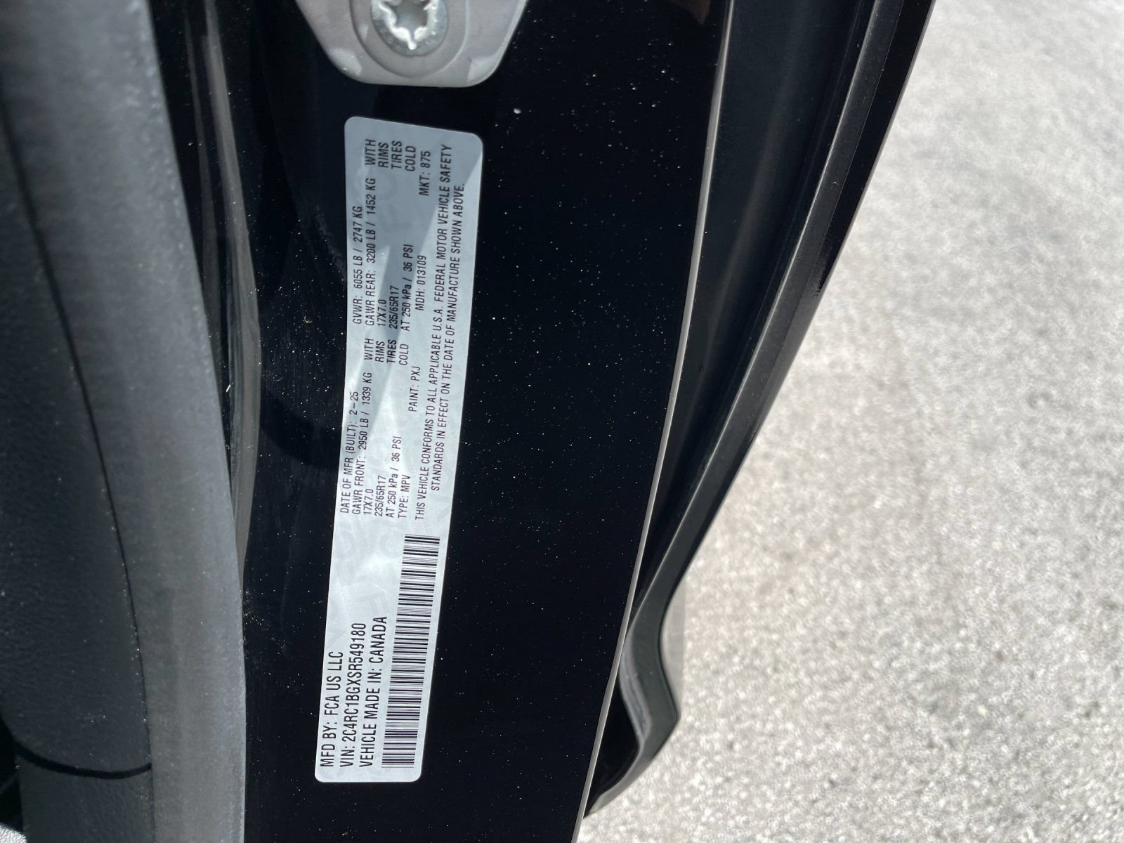 Used 2025 Chrysler Pacifica Select FWD image 33