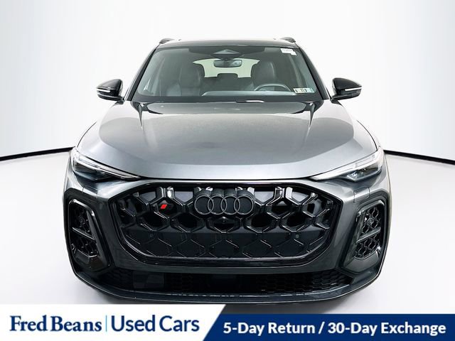 Used 2025 Audi SQ5 Premium Plus w/ Premium Plus Package image 2