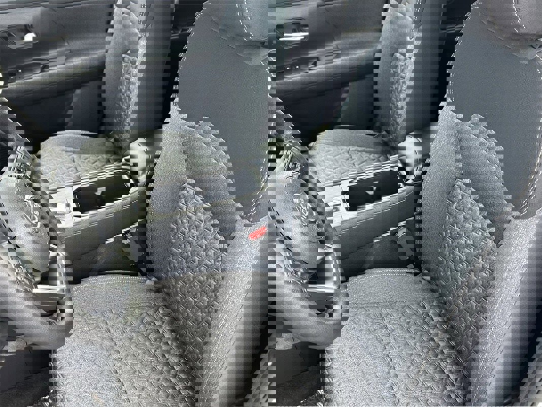 New 2026 Nissan Kicks SV image 20