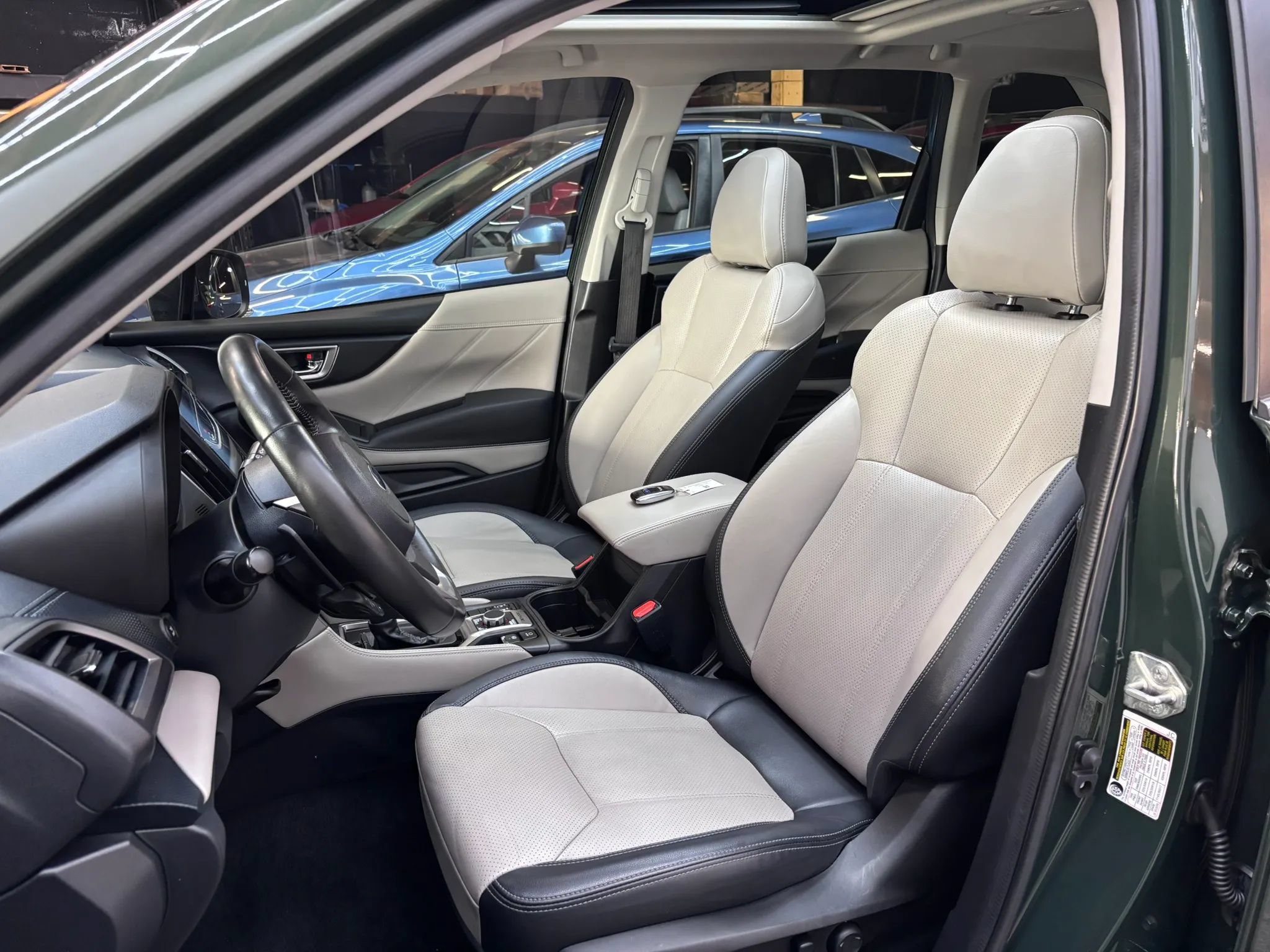 Used 2023 Subaru Forester Limited w/ Popular Package #2 AWD/4WD image 9