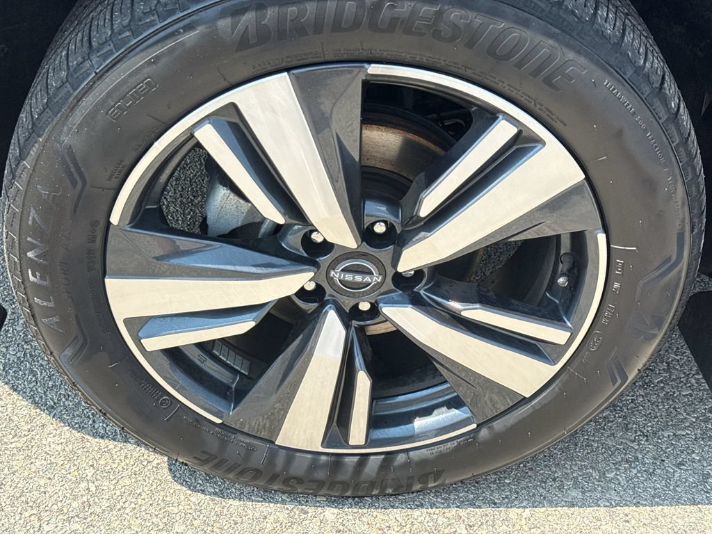 Certified 2023 Nissan Rogue SL w/ SL Premium Package AWD/4WD image 9