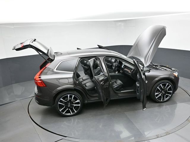 Used 2023 Volvo XC60 B5 Ultimate FWD image 47