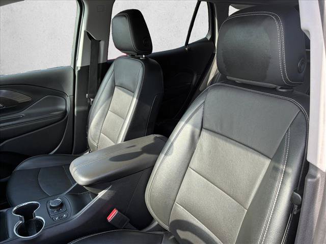 Used 2023 GMC Terrain SLT w/ Infotainment Package II AWD/4WD image 11