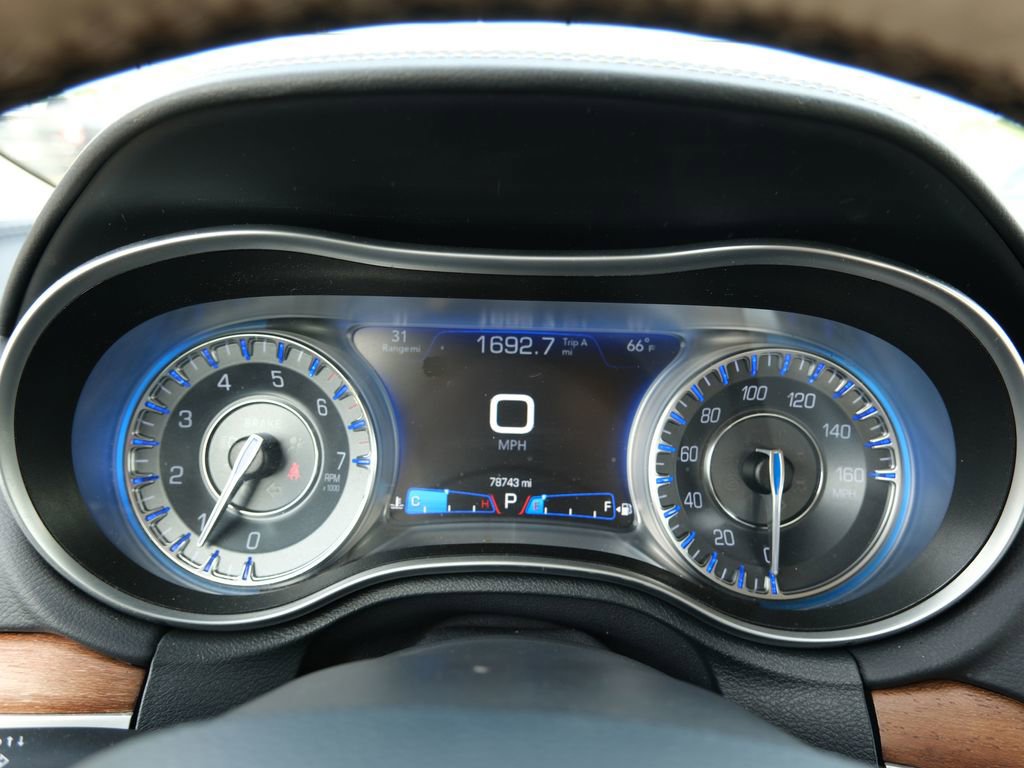 Used 2018 Chrysler 300 C w/ Sun, Sound & Nav Package image 6