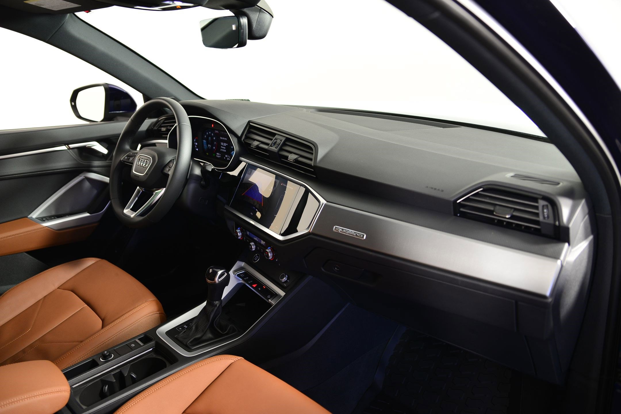 Certified 2025 Audi Q3 2.0T Premium w/ Convenience Package image 22