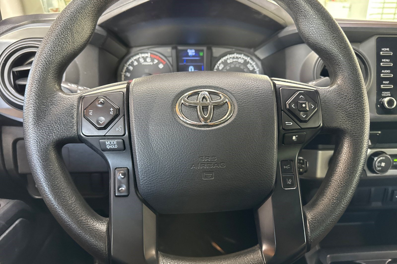 Used 2020 Toyota Tacoma SR AWD/4WD image 11