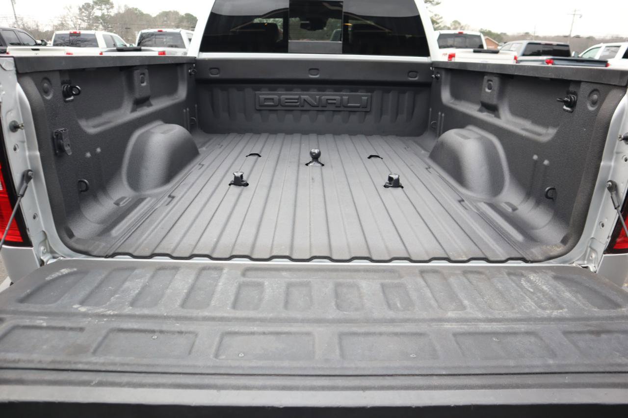 Used 2019 GMC Sierra 2500 Denali w/ Duramax Plus Package image 9