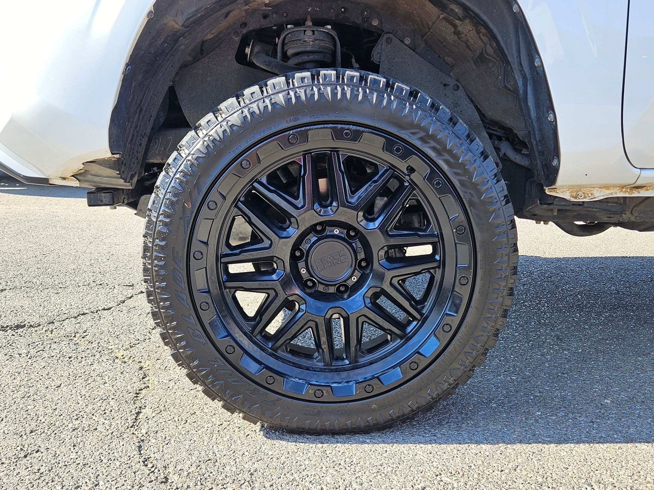 Used 2023 Toyota Tacoma SR w/ SR Convenience Package RWD image 11