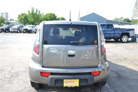 Used 2010 Kia Soul + FWD image 8