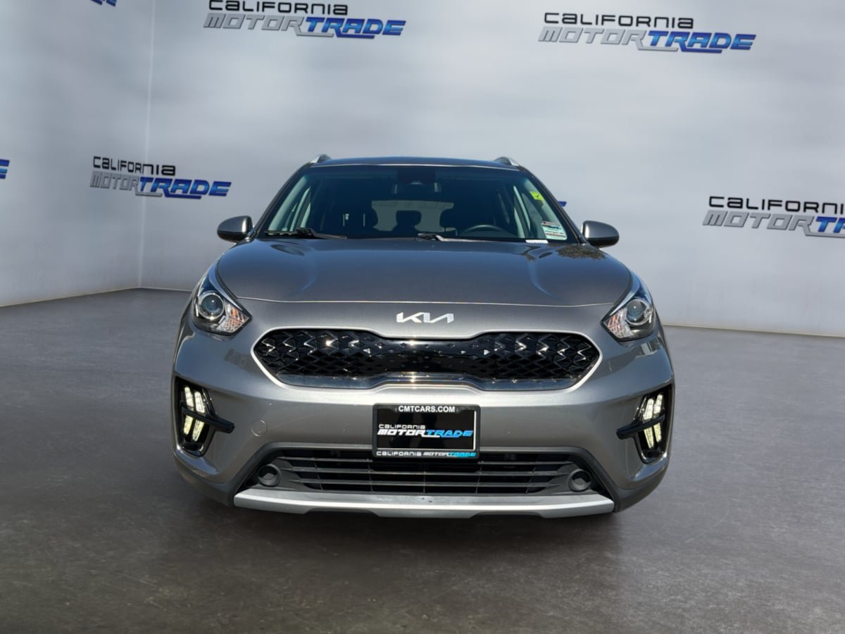 Used 2022 Kia Niro LXS FWD image 2