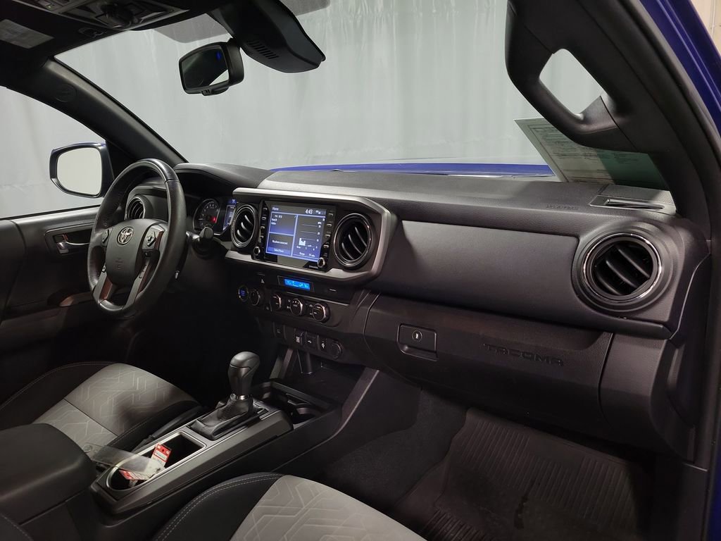 Used 2023 Toyota Tacoma TRD Off-Road image 26