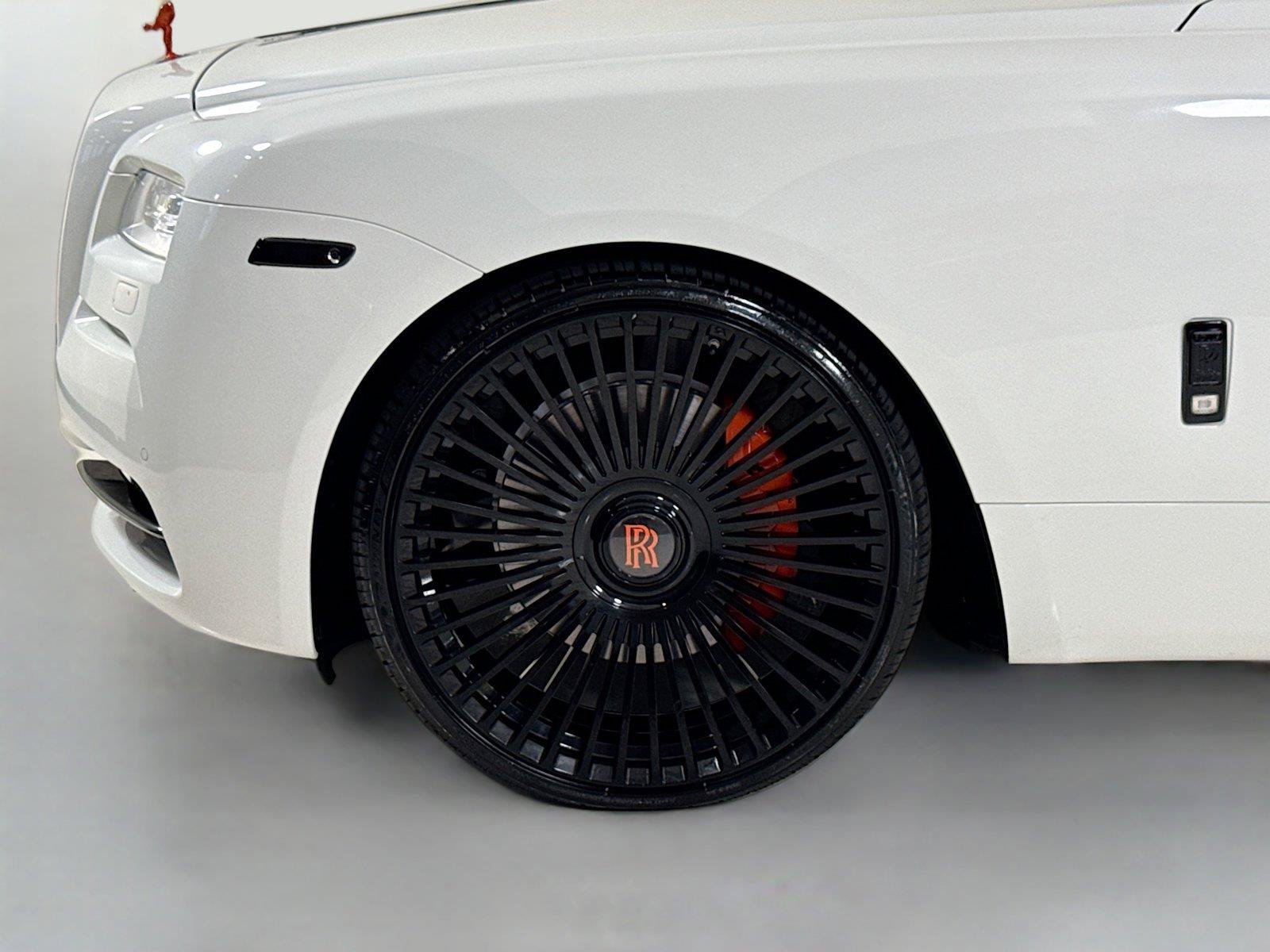 Used 2016 Rolls-Royce Wraith RWD image 36
