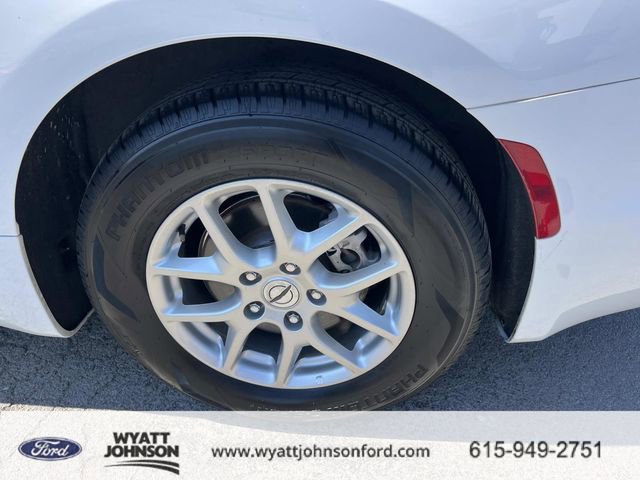 Used 2023 Chrysler Pacifica Touring-L image 11