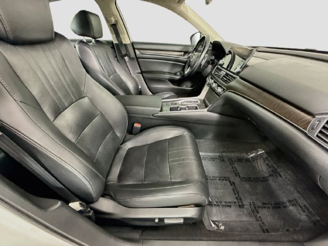 Used 2021 Honda Accord Touring image 29