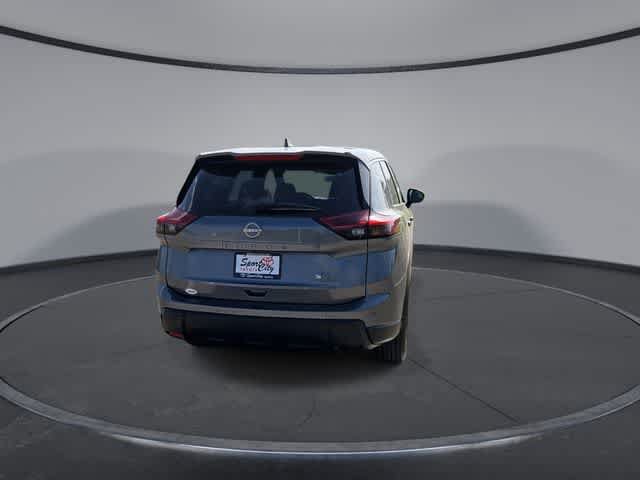 Used 2024 Nissan Rogue SV FWD image 7