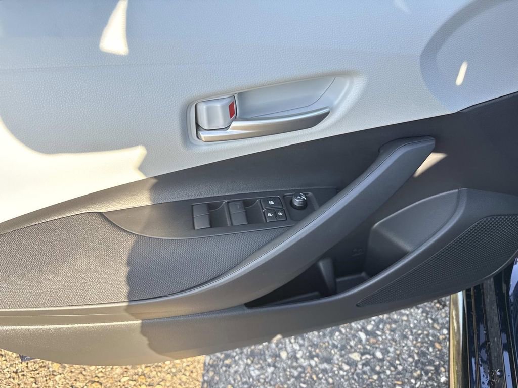 New 2026 Toyota Corolla SE image 17