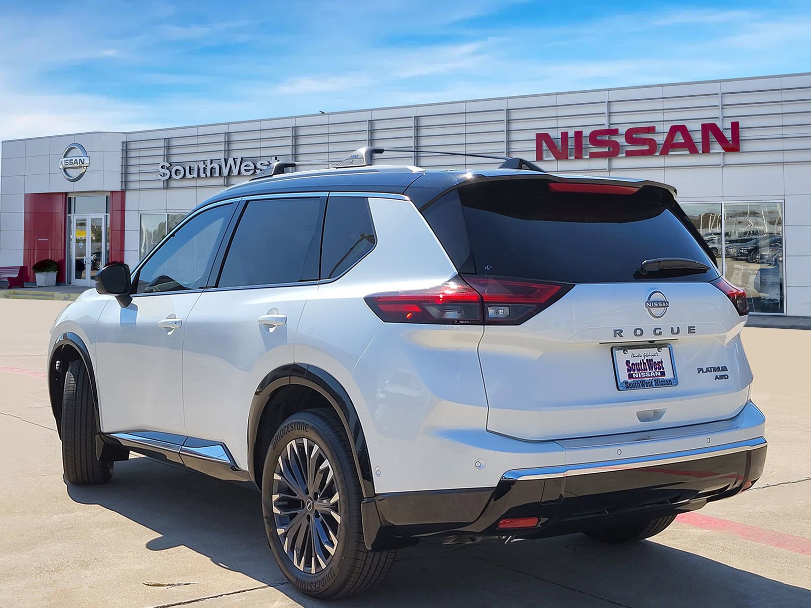 New 2026 Nissan Rogue Platinum image 7