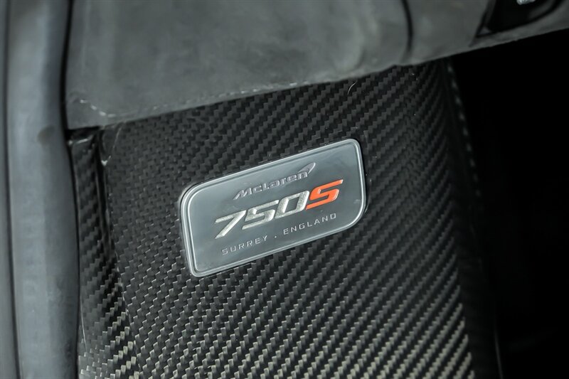 Used 2024 McLaren 750S Spider RWD image 25