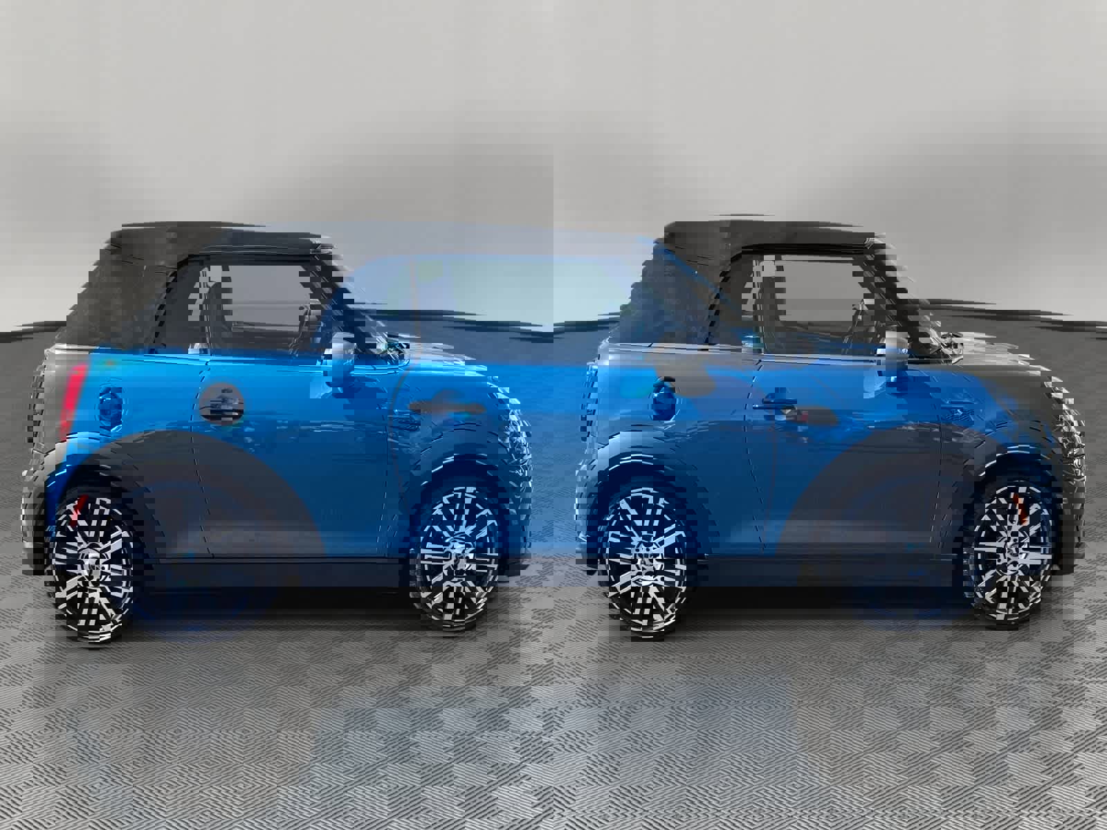 Certified 2023 MINI Cooper S image 2