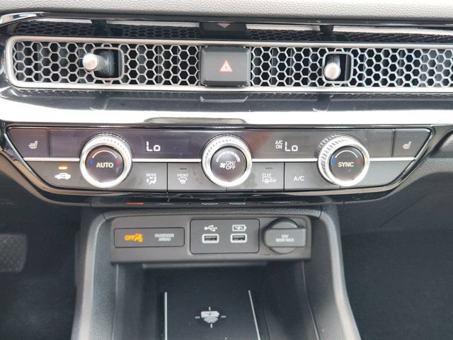 Used 2022 Honda Civic Touring image 19