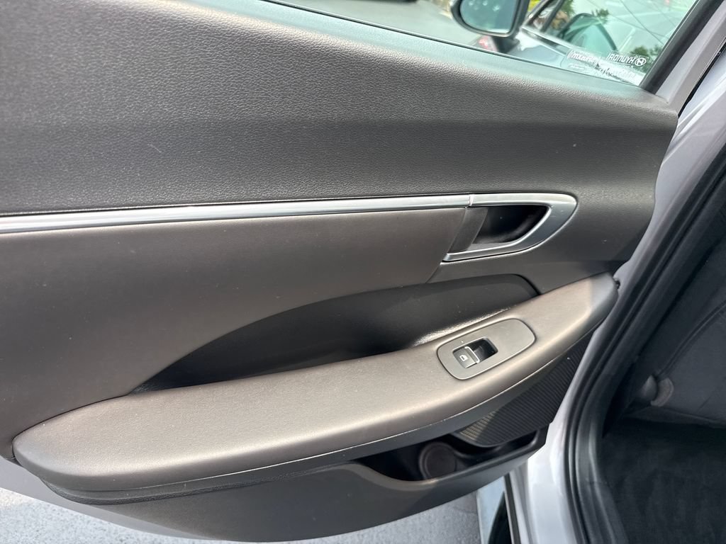 Certified 2023 Hyundai Sonata SEL FWD image 16