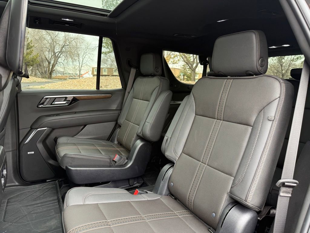 Used 2025 Chevrolet Tahoe High Country image 19