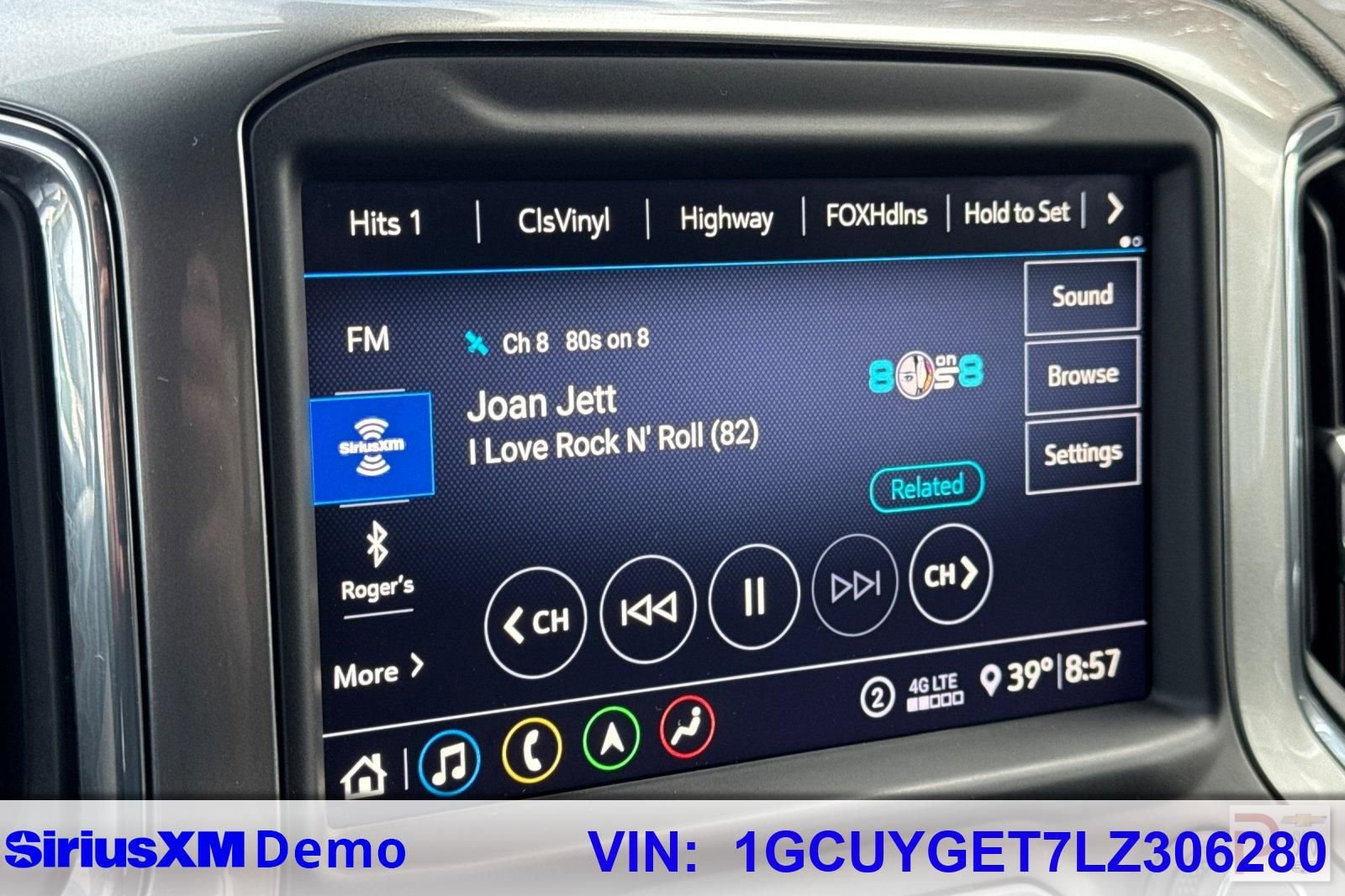 Used 2020 Chevrolet Silverado 1500 LTZ w/ LTZ Premium Package image 35