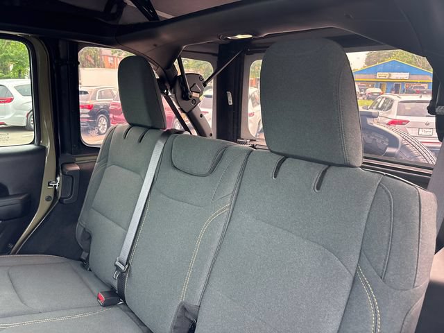 Used 2025 Jeep Wrangler Unlimited Sport AWD/4WD image 8