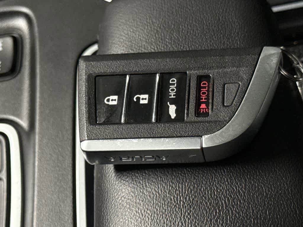 Used 2024 Acura MDX SH-AWD w/ Technology Package image 28