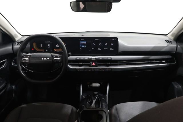 Used 2025 Kia K4 LXS image 47
