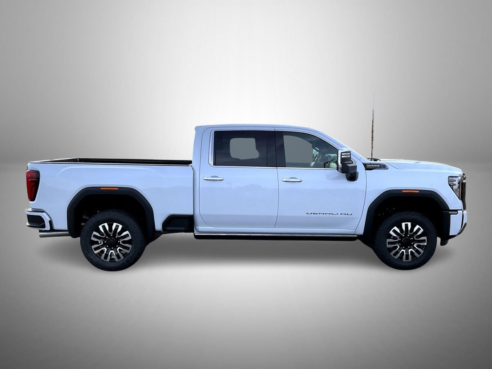 New 2026 GMC Sierra 2500 Denali Ultimate w/ Max Trailering Package image 4