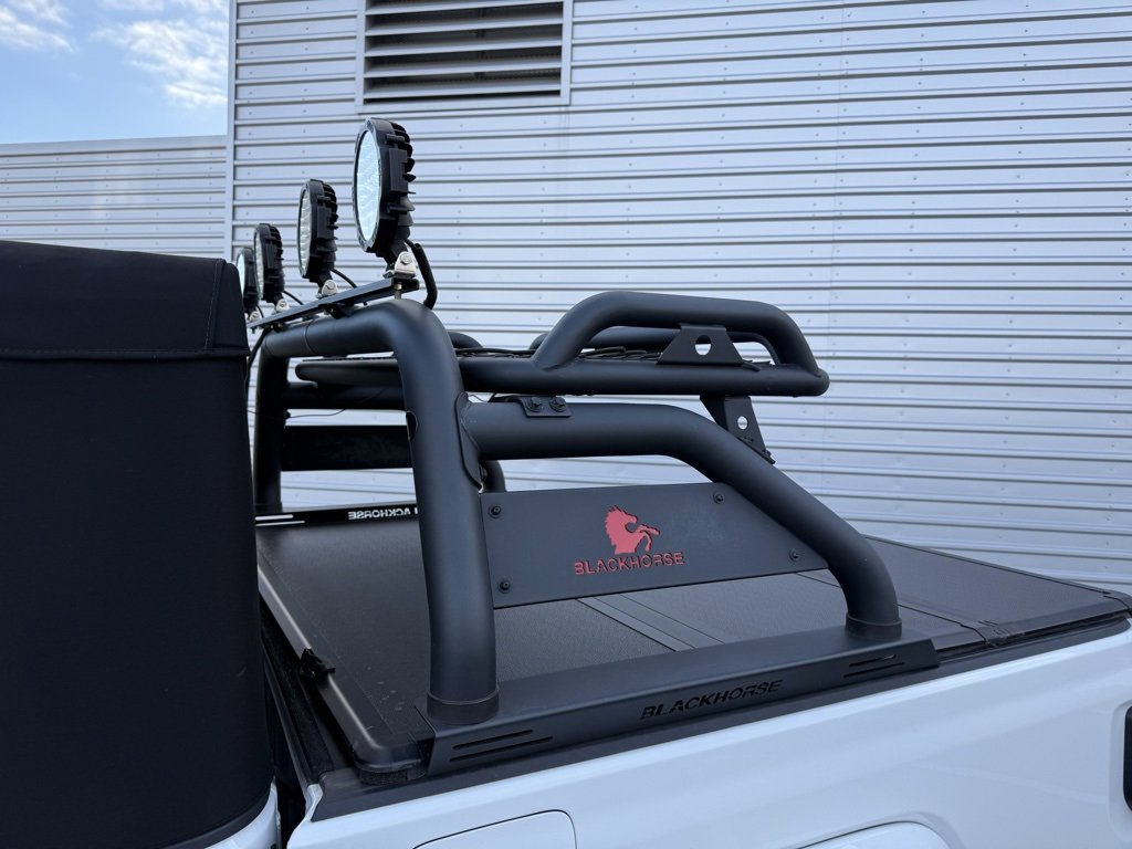 Used 2023 Jeep Gladiator Overland image 8