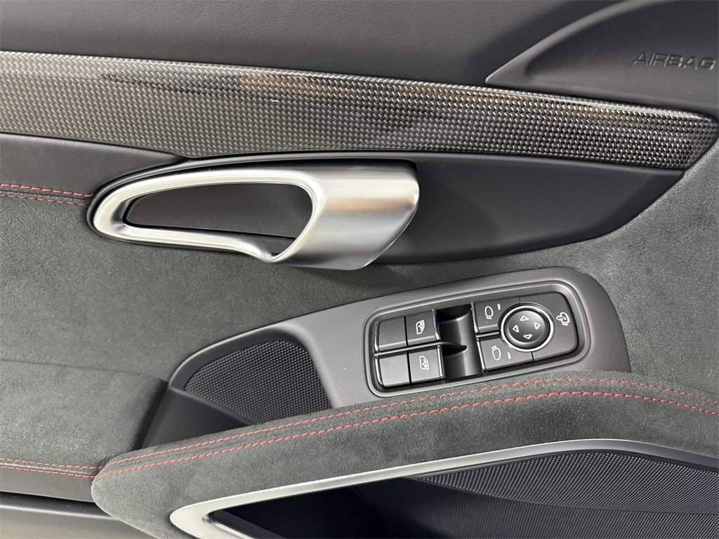 New 2025 Porsche 718 Boxster GTS image 32