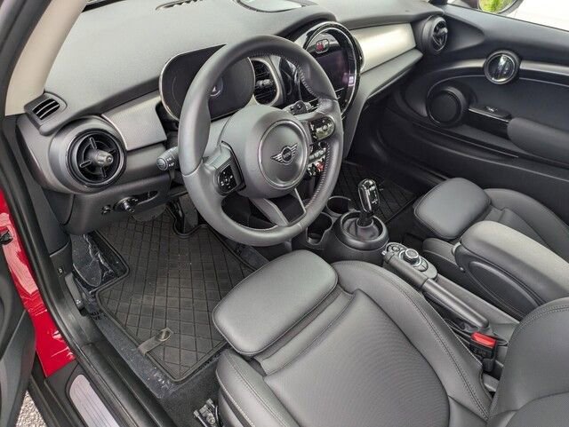 Used 2023 MINI Cooper S image 11