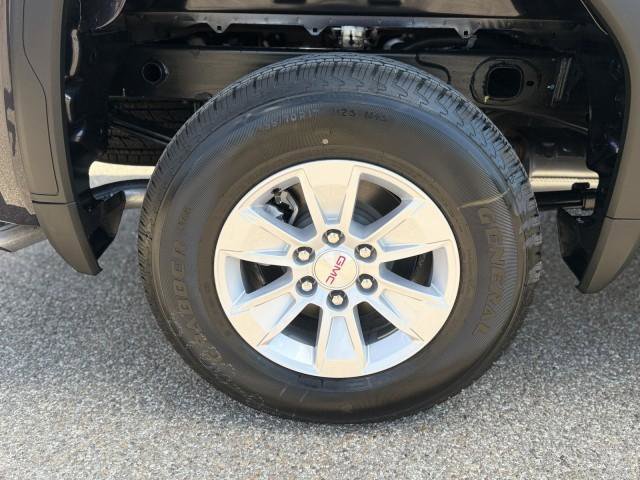 New 2026 GMC Sierra 1500 SLE image 11