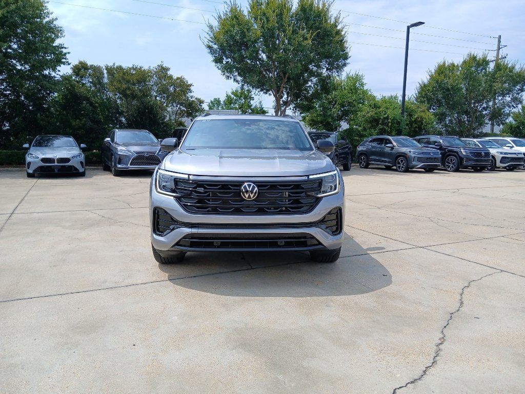 New 2026 Volkswagen Atlas Cross Sport SEL R-Line AWD/4WD image 2