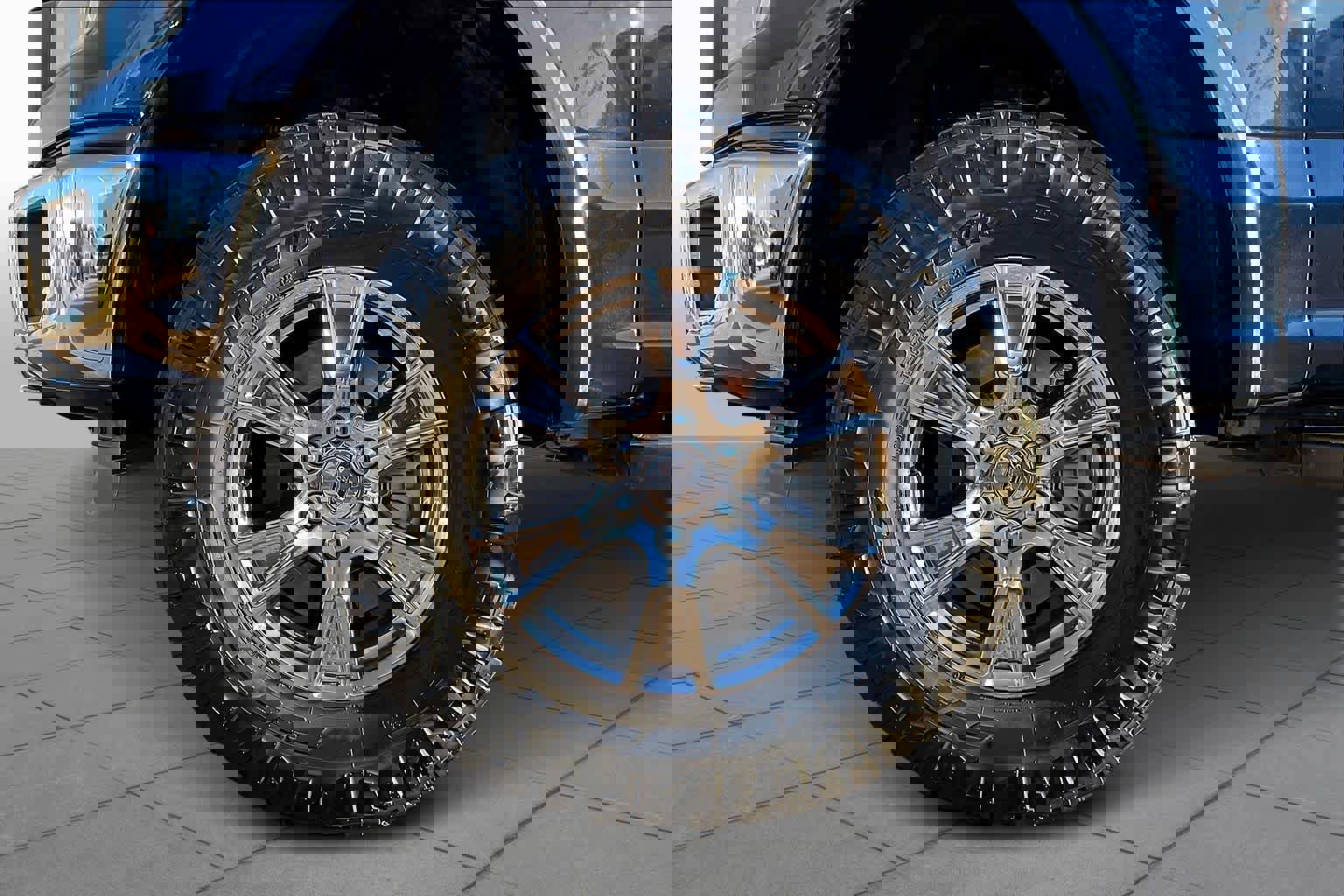 Used 2016 Ford F150 Lariat image 9