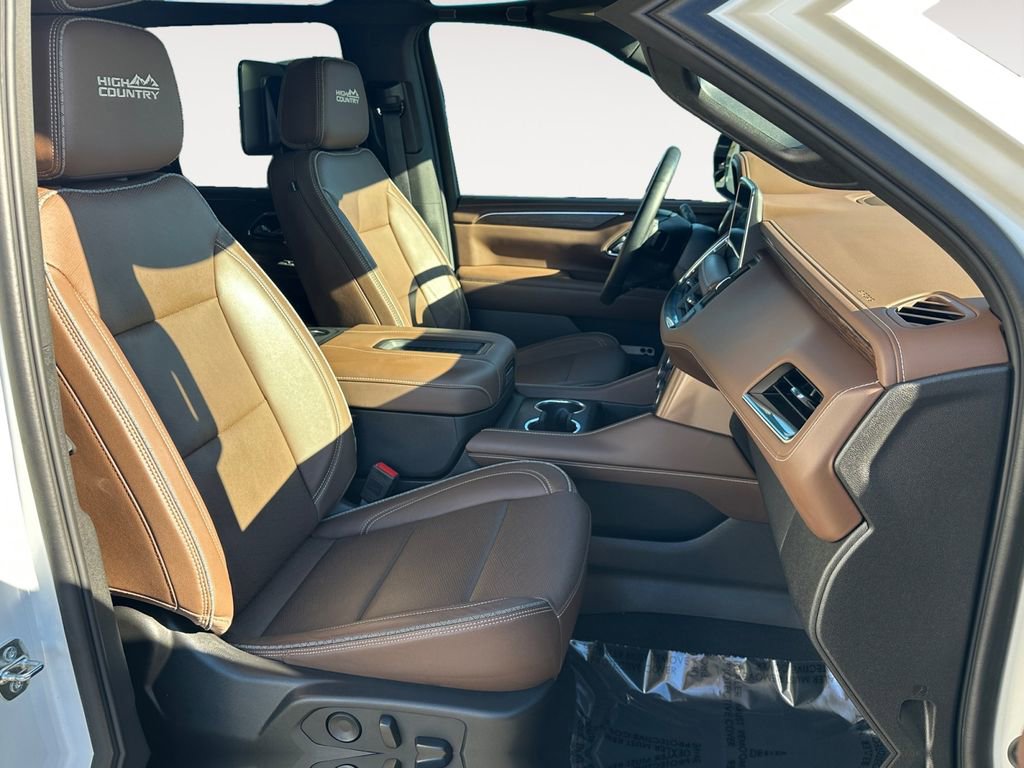 Used 2024 Chevrolet Tahoe High Country w/ Premium Package image 15