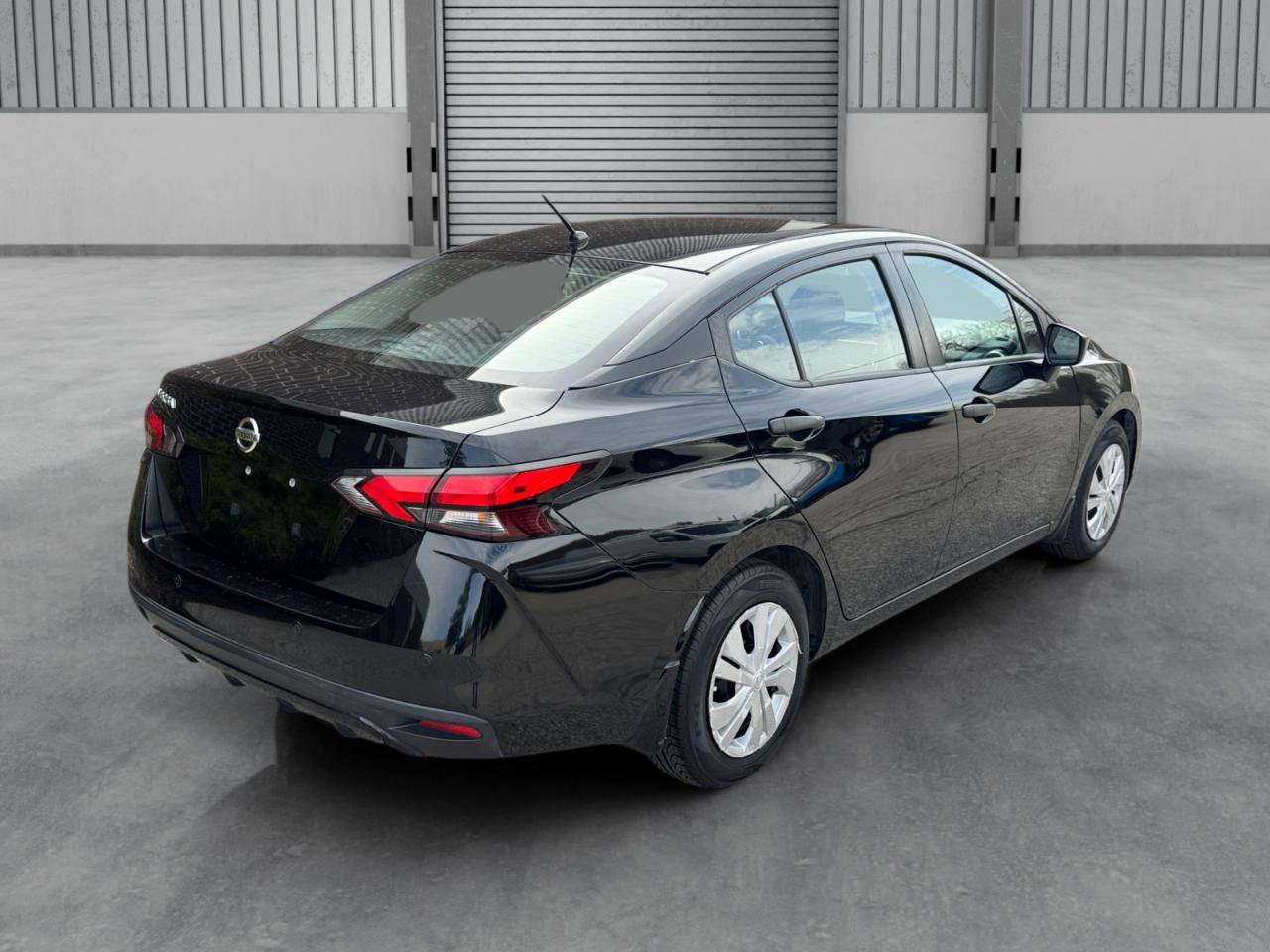 Used 2021 Nissan Versa S image 31