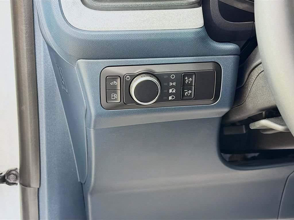 New 2026 Ford Maverick XLT w/ XLT Luxury Package FWD image 30