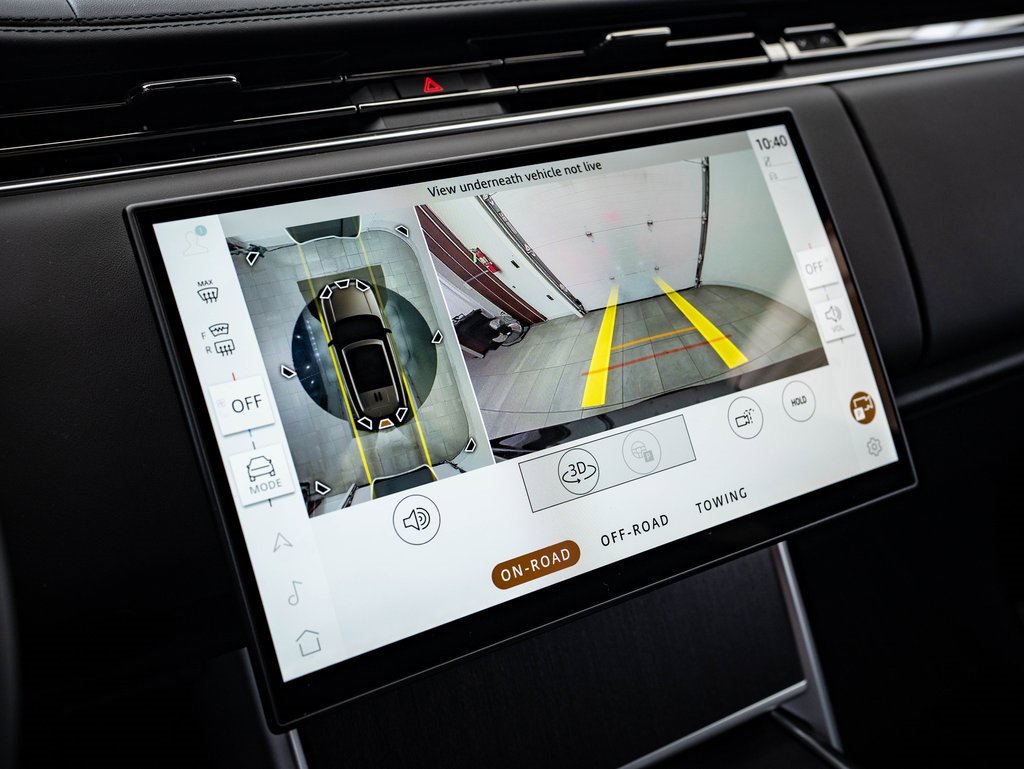 New 2025 Land Rover Range Rover SE image 32